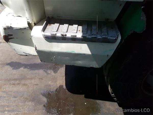 estribo puerta izquierda pegaso europa 121717