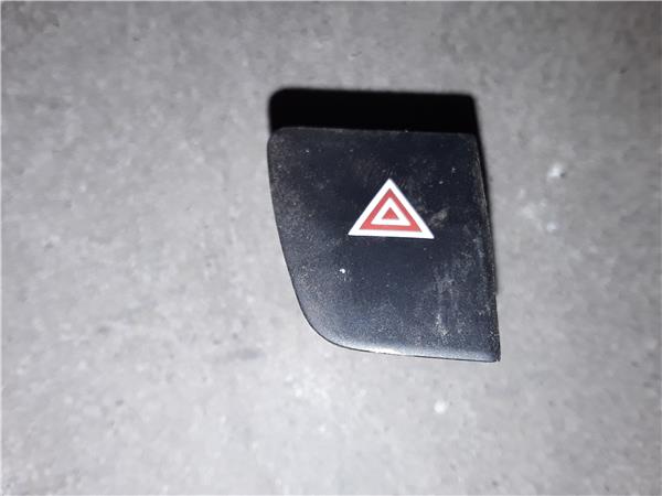 interruptor luces emergencia peugeot 5008 092