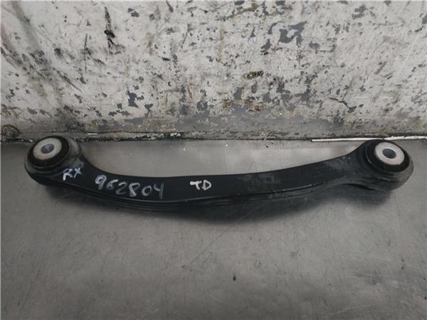 brazo superior trasero derecho mercedes clase