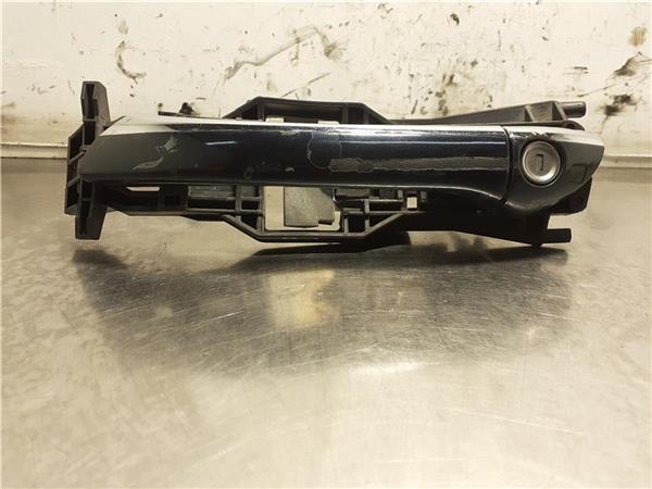 maneta exterior delantera izquierda mercedes