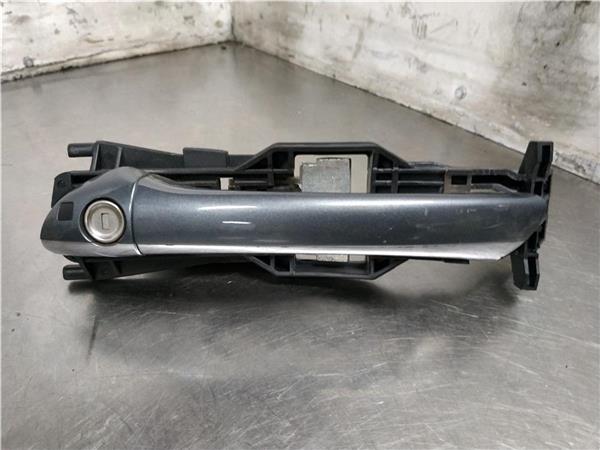 maneta exterior delantera izquierda mercedes