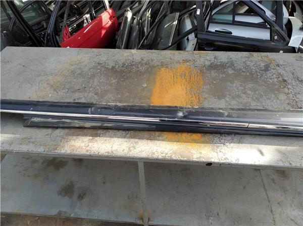 estribo mercedes clase c (w205) familiar 651 921