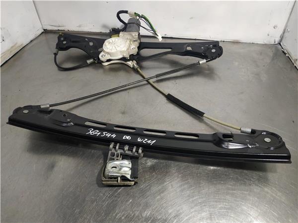 elevalunas electrico delantero derecho merced