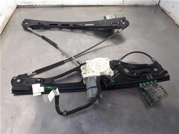 elevalunas electrico delantero derecho merced