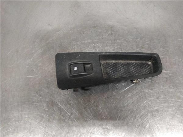 botonera puerta delantera derecha fiat bravo