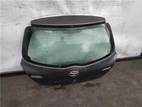 porton trasero toyota yaris 1nd