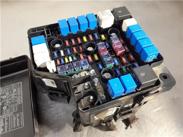 caja reles hyundai santa fe bm d4eb