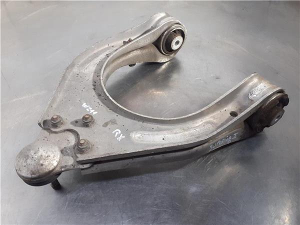 brazo superior delantero izquierdo mercedes c