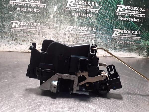cerradura puerta delantera derecha mercedes c