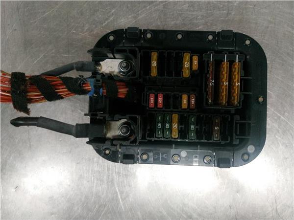 caja reles mercedes clase c w205 familiar 651