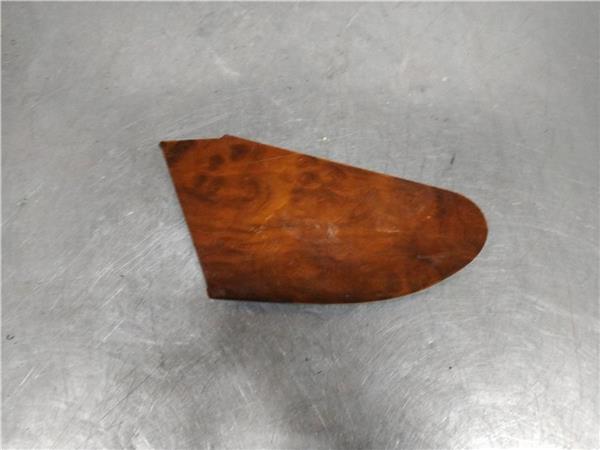 moldura puerta delantera derecha mercedes cla