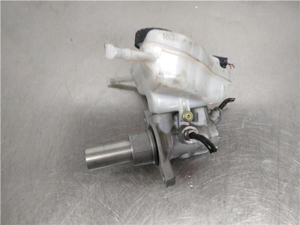 bomba freno mercedes clase c (w205) familiar 651 921