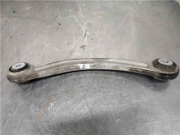 brazo superior trasero izquierdo mercedes cla