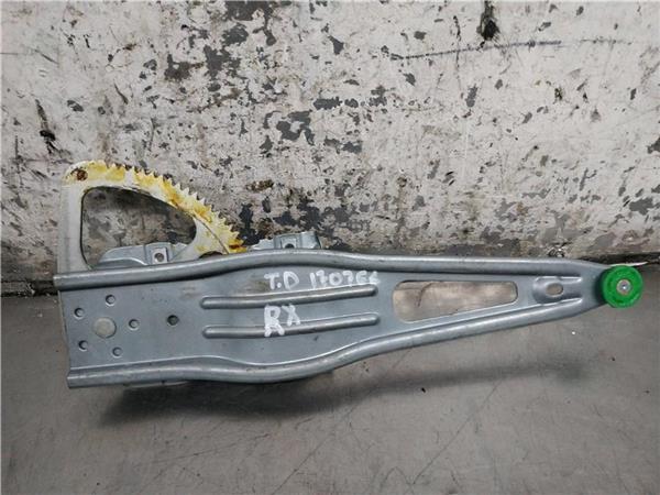 elevalunas electrico trasero derecho toyota y