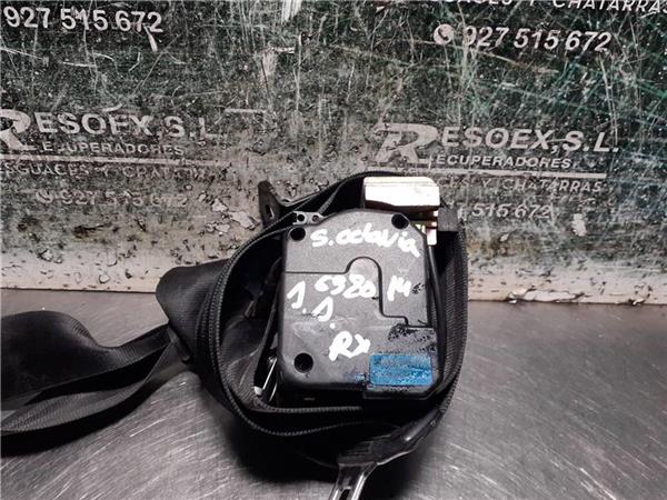 cinturon seguridad delantero derecho skoda oc