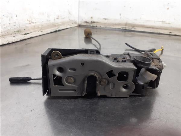 cerradura puerta delantera derecha mercedes c