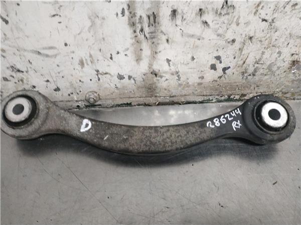 brazo superior trasero derecho mercedes clase