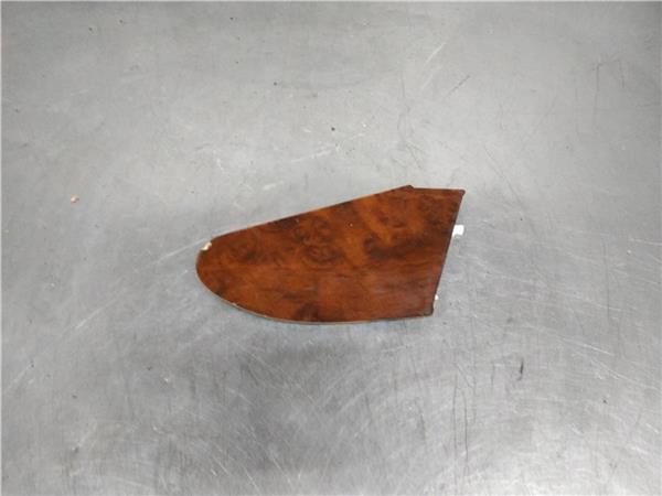 moldura puerta delantera derecha mercedes cla