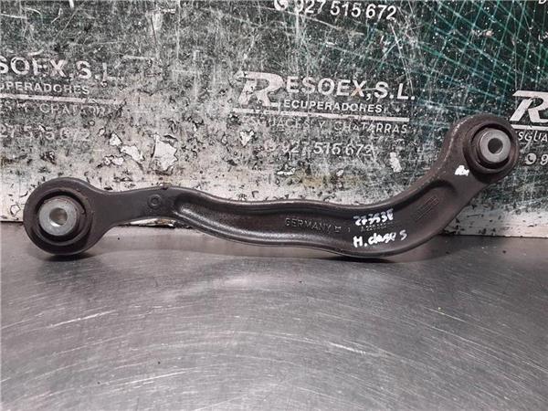 brazo superior trasero izquierdo mercedes cla