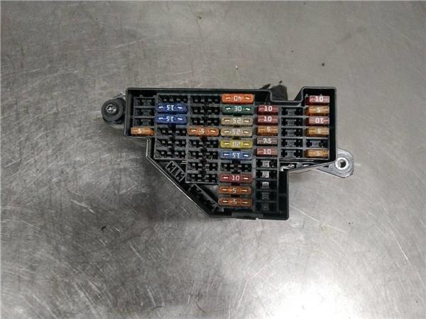 caja reles volkswagen golf v berlina 1k1 bkd