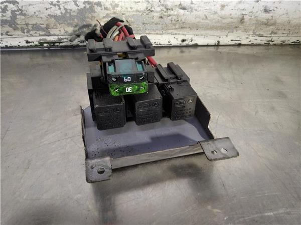 caja reles mercedes clase m w163 om612963