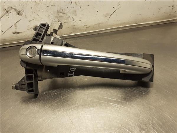 maneta exterior delantera izquierda mercedes