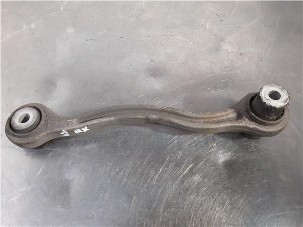 brazo superior trasero derecho mercedes clase