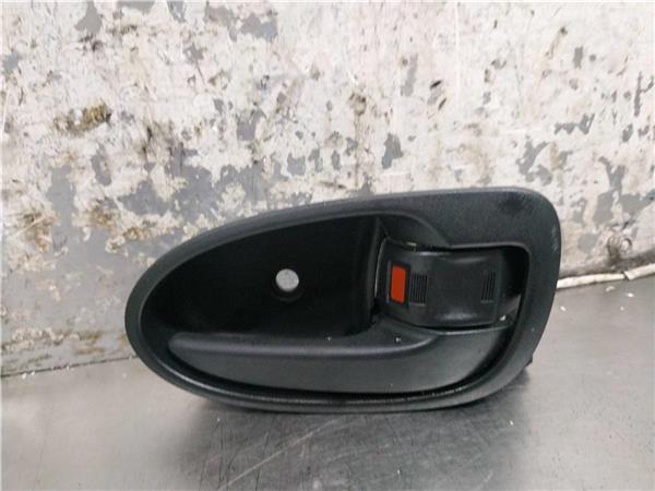 manilla interior puerta trasera derecha toyot