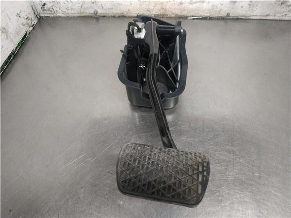 pedal freno mercedes clase c w205 familiar 65