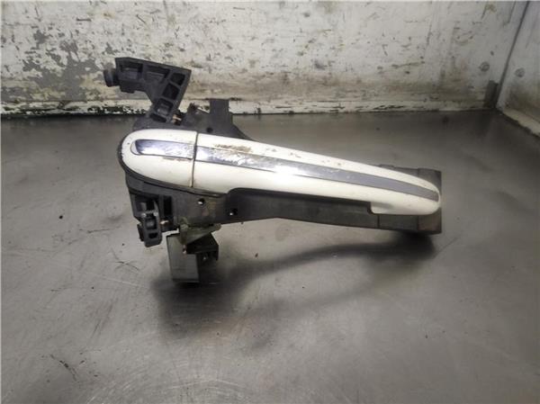 maneta exterior trasera derecha mercedes clas