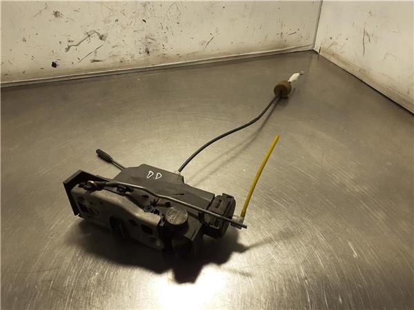 cerradura puerta delantera derecha mercedes c