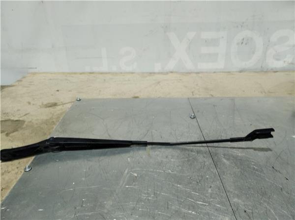 brazo limpiaparabrisas delantero derecho seat