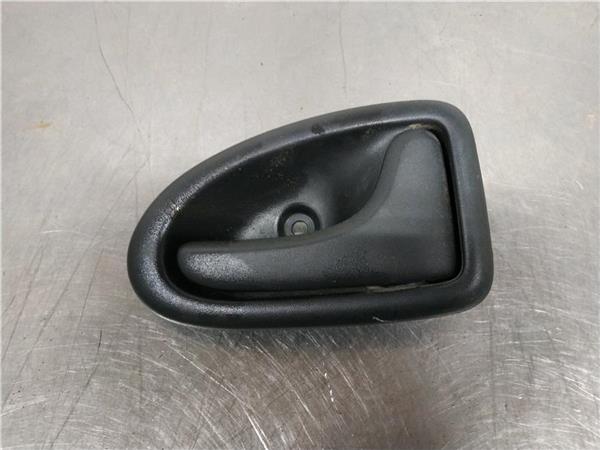 manilla interior puerta delantera derecha ren