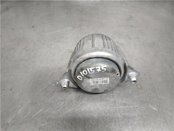 soporte delantero motor mercedes clase c w204