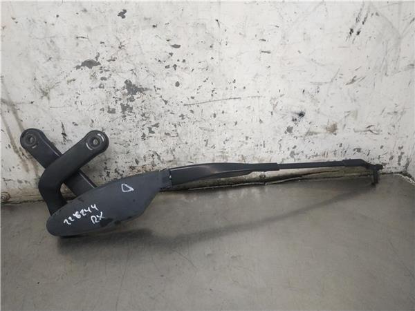 brazo limpiaparabrisas delantero derecho merc