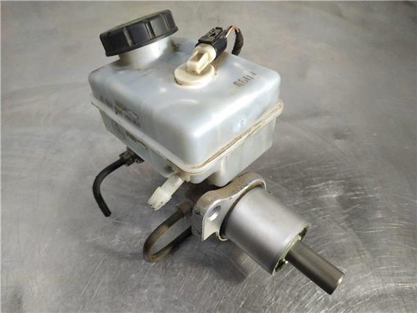 bomba freno mercedes clase b w245 om640940