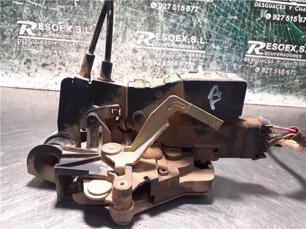 cerradura puerta trasera derecha mercedes cla