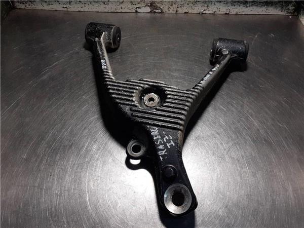 brazo inferior trasero izquierdo mercedes cla