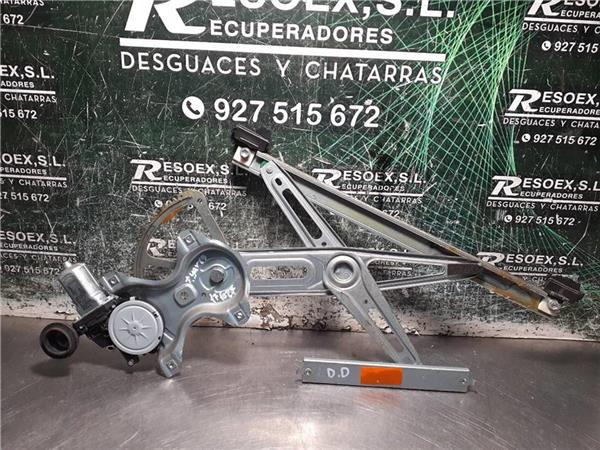 elevalunas electrico delantero derecho toyota
