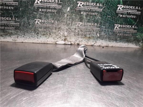 pretensor asiento delantero derecho mercedes