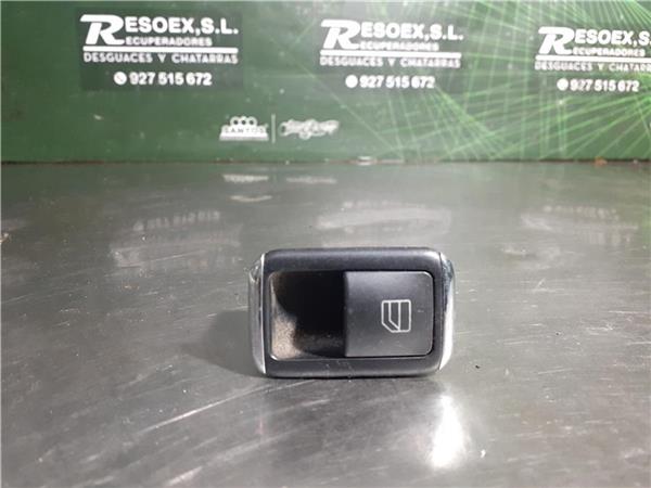 botonera puerta trasera derecha mercedes clas