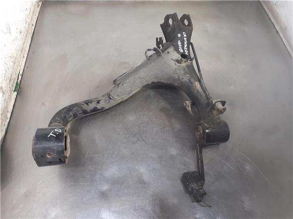 brazo superior trasero derecho land rover dis