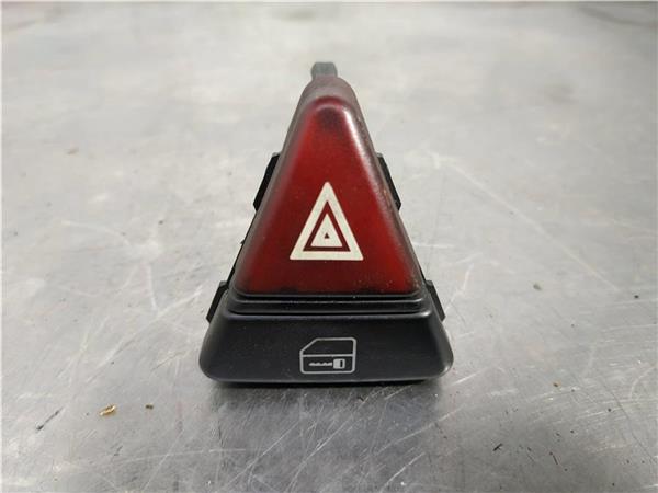 interruptor luces emergencia mercedes clase a