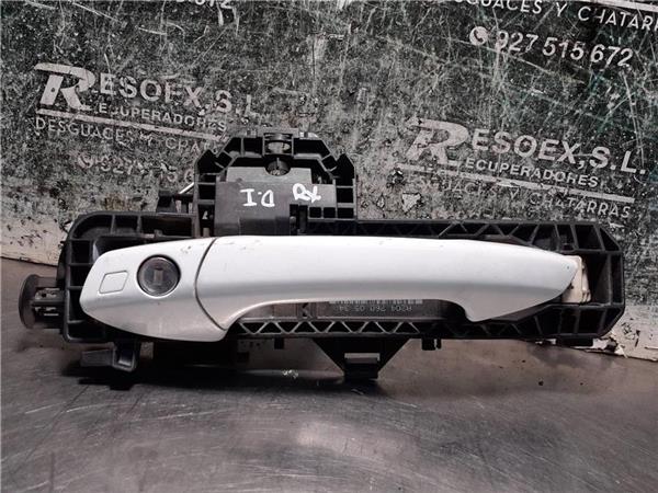 maneta exterior delantera izquierda mercedes