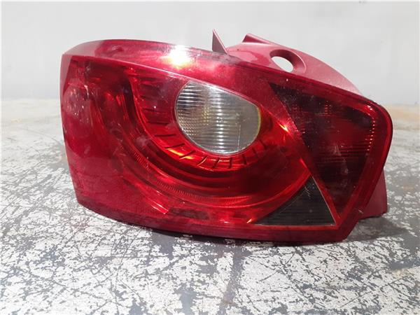 piloto trasero izquierdo seat ibiza 6j5 cgg