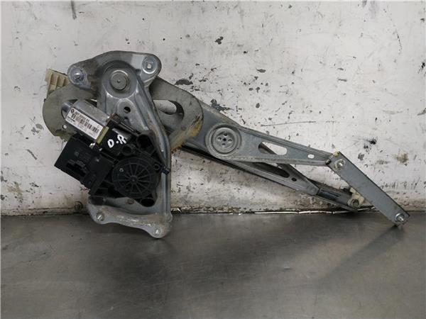 elevalunas electrico delantero derecho renaul