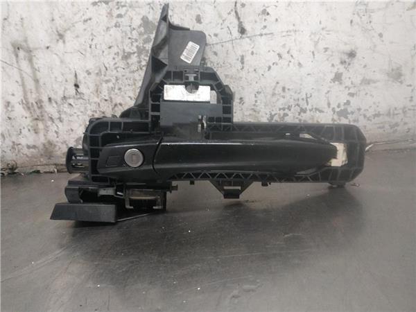 maneta exterior delantera izquierda mercedes