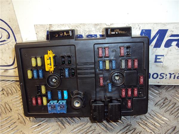 caja fusiblesrele chevrolet captiva 2006 20