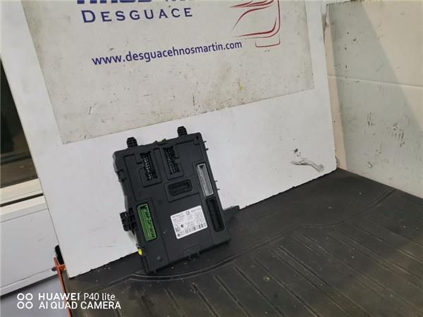 bsm renault megane iv berlina 5p 122015 15 b