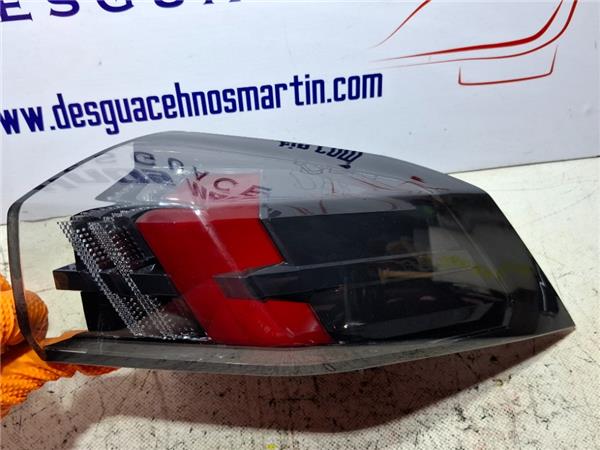 piloto trasero derecho peugeot 2008 p1 112019